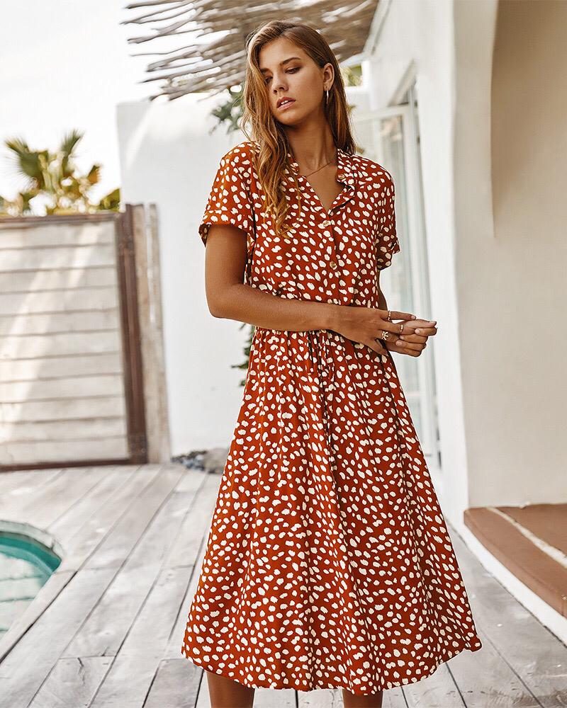 Elegantes Damenkleid mit Leopardenmuster