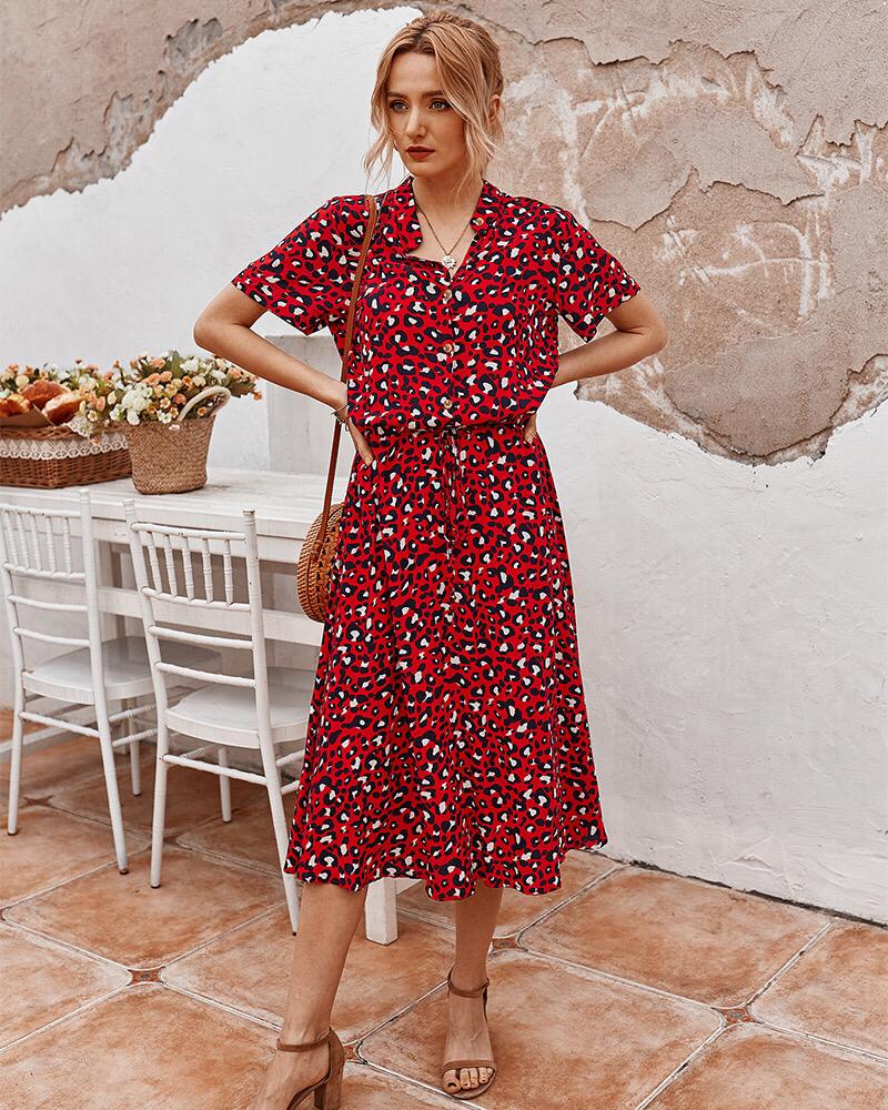 Elegantes Damenkleid mit Leopardenmuster