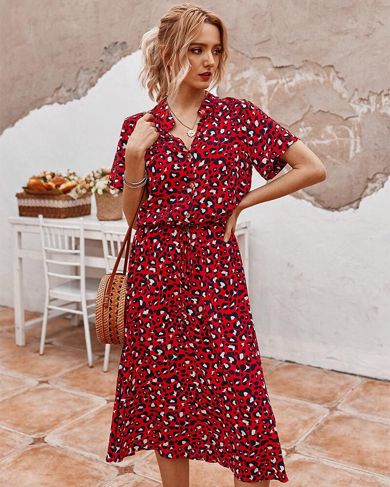 Elegantes Damenkleid mit Leopardenmuster