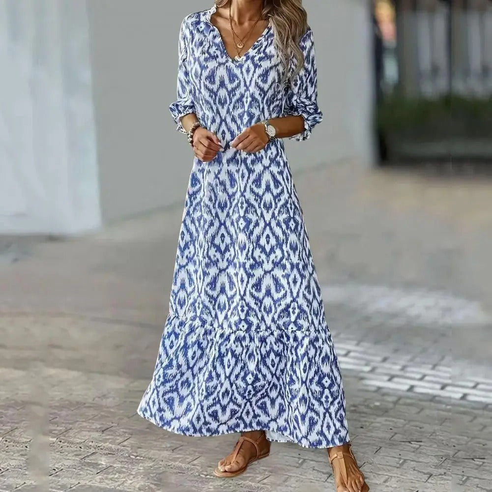 Elegantes Damen Maxikleid in Weiß und Blau
